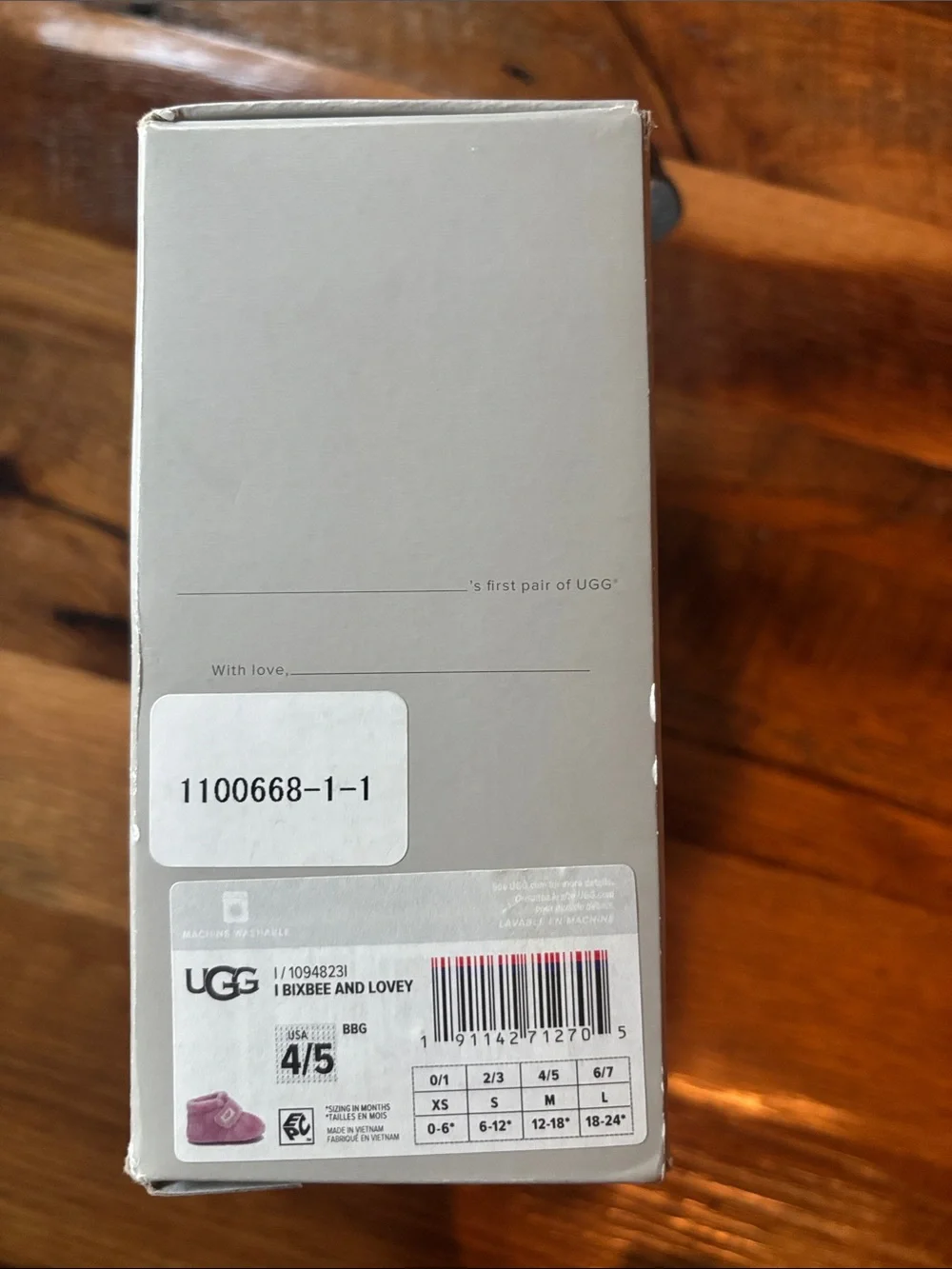 Baby UGG’s 4/5 set shoes and lovey